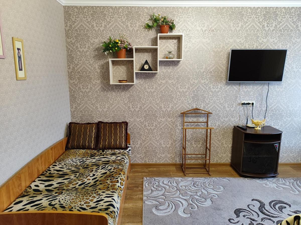 Новобудова Центр Либiдь Плаза Apartman Khmelʼnytsʼkyy Kültér fotó