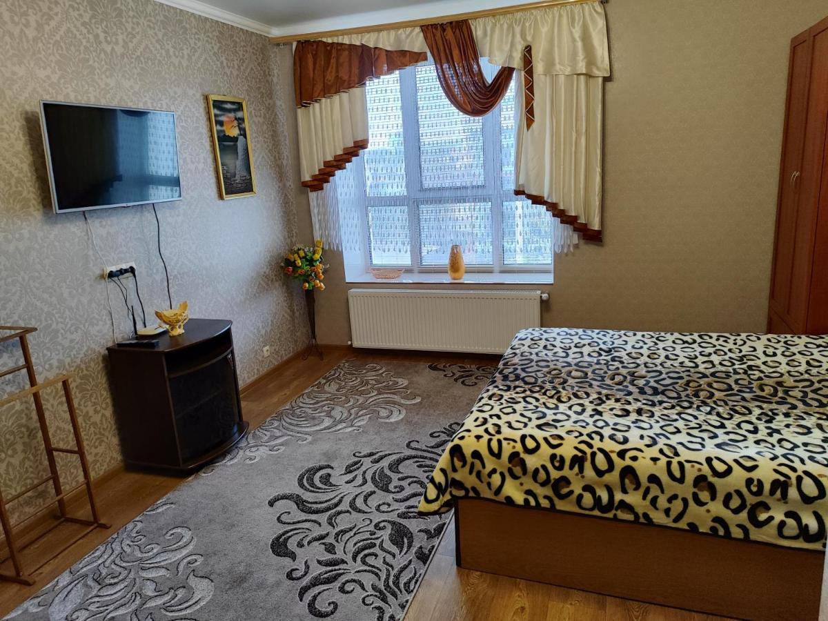 Новобудова Центр Либiдь Плаза Apartman Khmelʼnytsʼkyy Kültér fotó